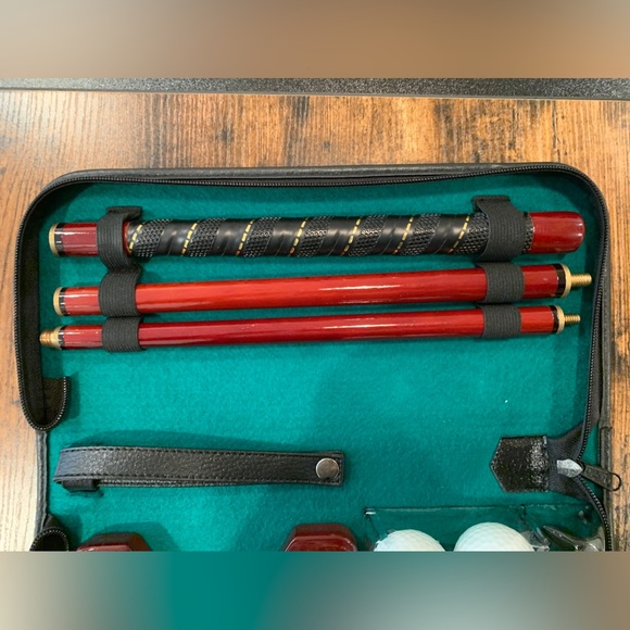 Sam’s Town Executive Golf Putting Set with Case - Picture 4 of 6